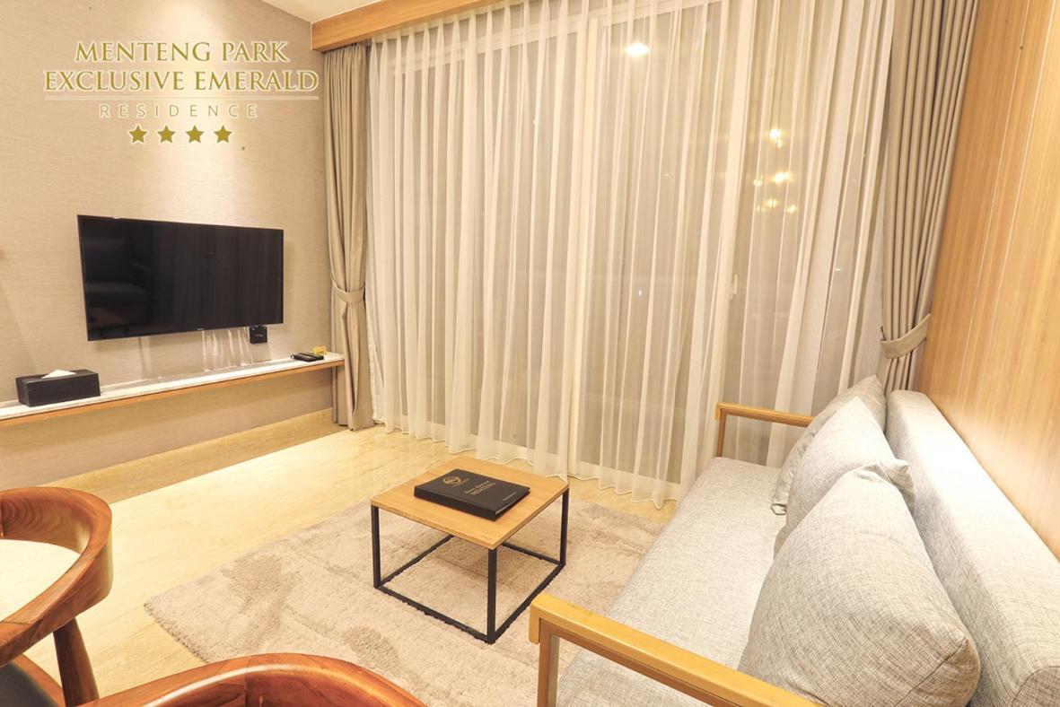Menteng Park Exclusive Emerald Jakarta Buitenkant foto