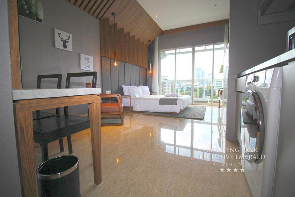 Menteng Park Exclusive Emerald Jakarta Buitenkant foto