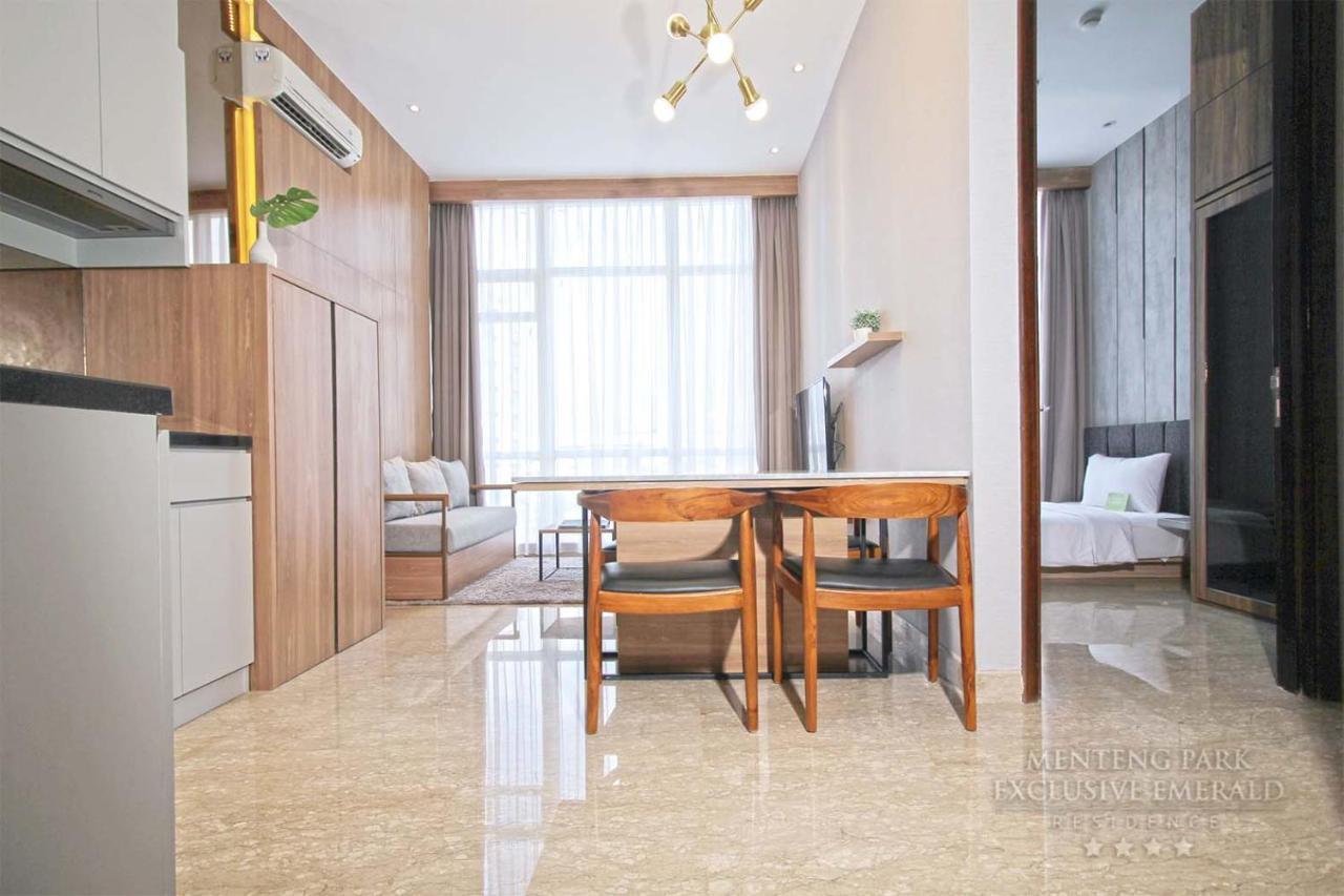 Menteng Park Exclusive Emerald Jakarta Buitenkant foto