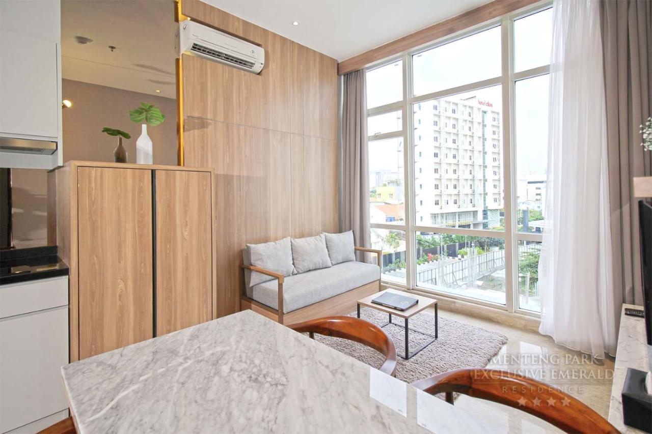 Menteng Park Exclusive Emerald Jakarta Buitenkant foto