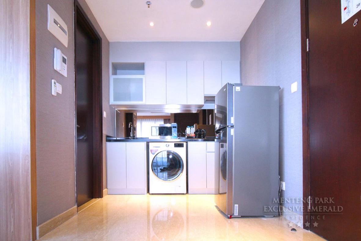 Menteng Park Exclusive Emerald Jakarta Buitenkant foto
